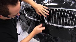 Использование антигравийной пленки для защиты корпуса автомобиля