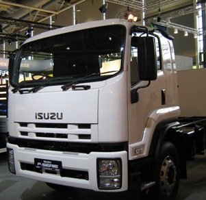 Грузовики Isuzu Elf: характеристики и особенности