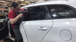 Тонировка автомобиля: поэтапный процесс и советы