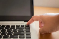 Ноутбук перестал включаться: что случилось и как устранить неполадки